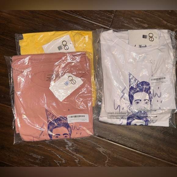 🏳️🌈 NWT! QE Unisex You Are the Party Tshirt - Picture 8 of 9